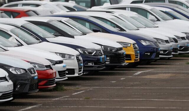 معضلی بنام ۵۵ شرکت واردکننده خودرو/ چرا برخی شرکت های واردکننده خودرو، هیچ تعهدی برای خدمات پس از فروش ندارند؟