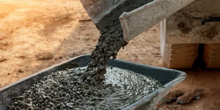 گرانی سیمان کلید خورد/ وزارت صمت در خواب تابستانی است؟