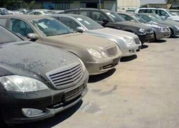 سفارت قزاقستان خودروهای وارداتی را مرجوع نکند، حراج می‌کنیم