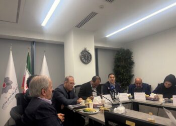 آثار تصمیم‌های نادرست گذشته صنعت فولاد را دچار مشکل کرد