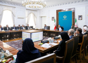 تاکید رئیس جمهور بر فرصت دادن به تولیدکنندگان برای اصلاح فرآیندها