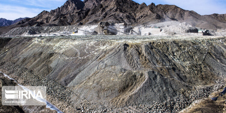 جذب سرمایه گذاری‌های خارجی و فناوری‌های پیشرفته در بخش معادن