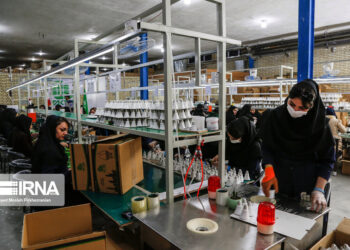  رشد ۳۲۰ درصدی تعرفه برق صنایع در سال های اخیر