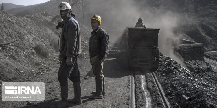 فرسودگی ماشین آلات معدنی به بیش از ۲۰ سال رسیده است