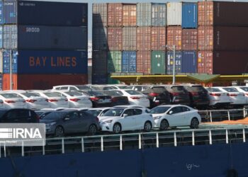 واردات ۶۰ هزار دستگاه خودروی سواری از ابتدای دولت چهاردهم