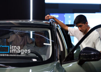 شروع هفته با ریزش ۲ تا ۳۵ میلیون تومانی نرخ خودروهای داخلی