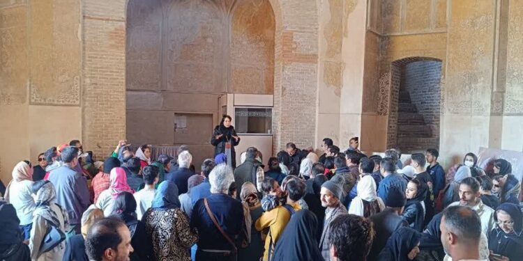 اعلام تاثیر تحریم بر صنعت جایگزین نفت / ایرانی‌ها بیشتر به کدام کشورها سفر می‌کنند؟