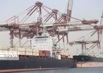 تحریم‌های نمادین، تجارت واقعی؛ اسنپ‌بک و اقتصاد ایران در دو مسیر متفاوت