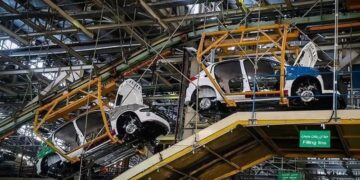 سازمان حمایت مصرف کنندگان: ایران‌خودرو حق افزایش قیمت‌ها را ندارد