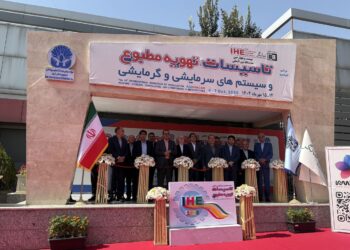 صنعتگران در حوزه‌های تحقیق و توسعه سرمایه گذاری بیشتری کنند