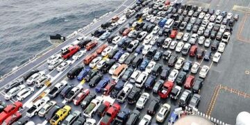 تصمیم جدید وزارت صمت برای بازار خودرو/ تعرفه واردات خودرو پلکانی شد