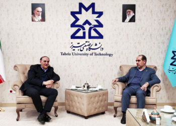 گزارش نشست رئیس دانشگاه صنعتی تبریز با مدیرکل گمرک استان 3 گزارش نشست رئیس دانشگاه صنعتی تبریز با مدیرکل گمرک استان