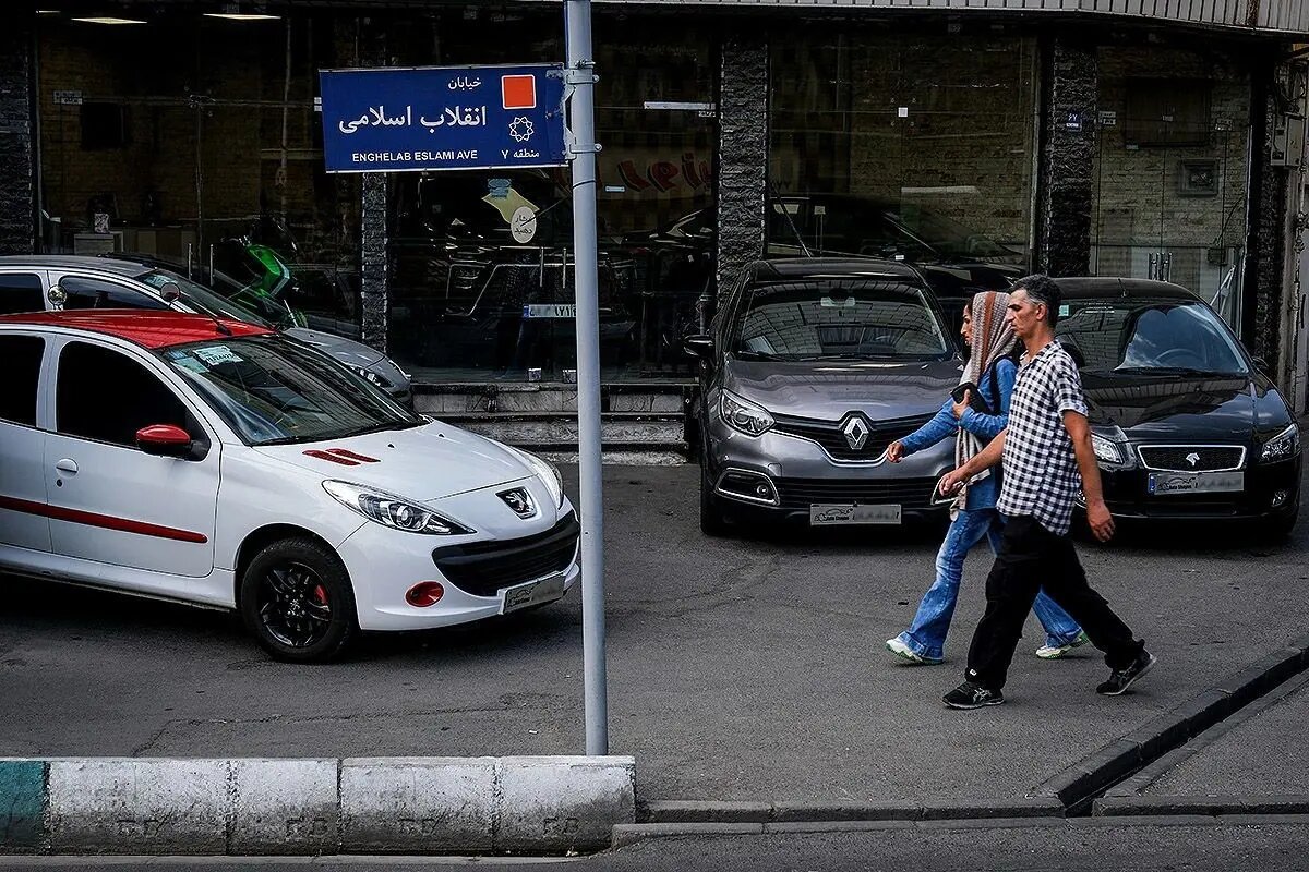 بازار خودرو روی دور تند تغییر قیمت افتاد آخرین قیمت